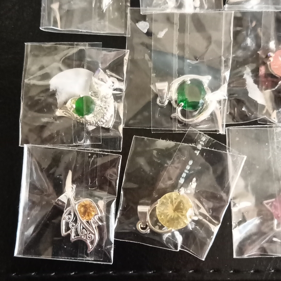 Bundle of 13 Necklace pendants - Picture 3 of 4